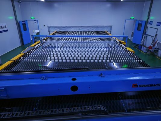 Buon prezzo Vetro di ferro basso ultra sottile per il vetro di copertura del display in linea